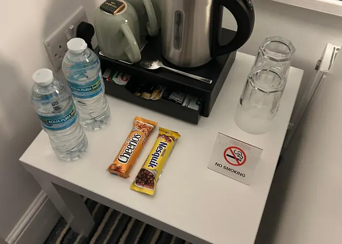 게스트하우스 Barratt Street En-suite